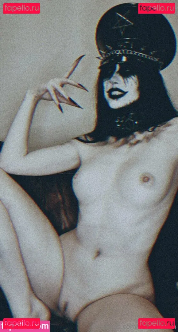 May Hemm Onlyfans Photo Gallery 