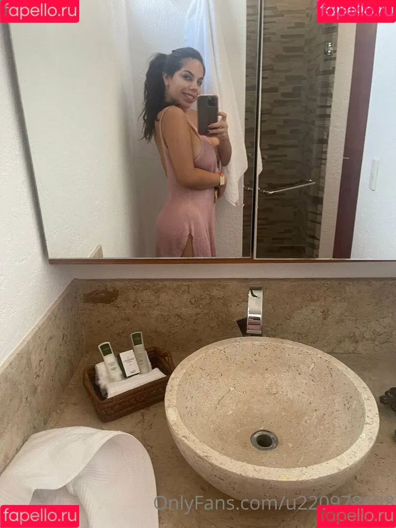 lizbethoficial Onlyfans Photo Gallery 