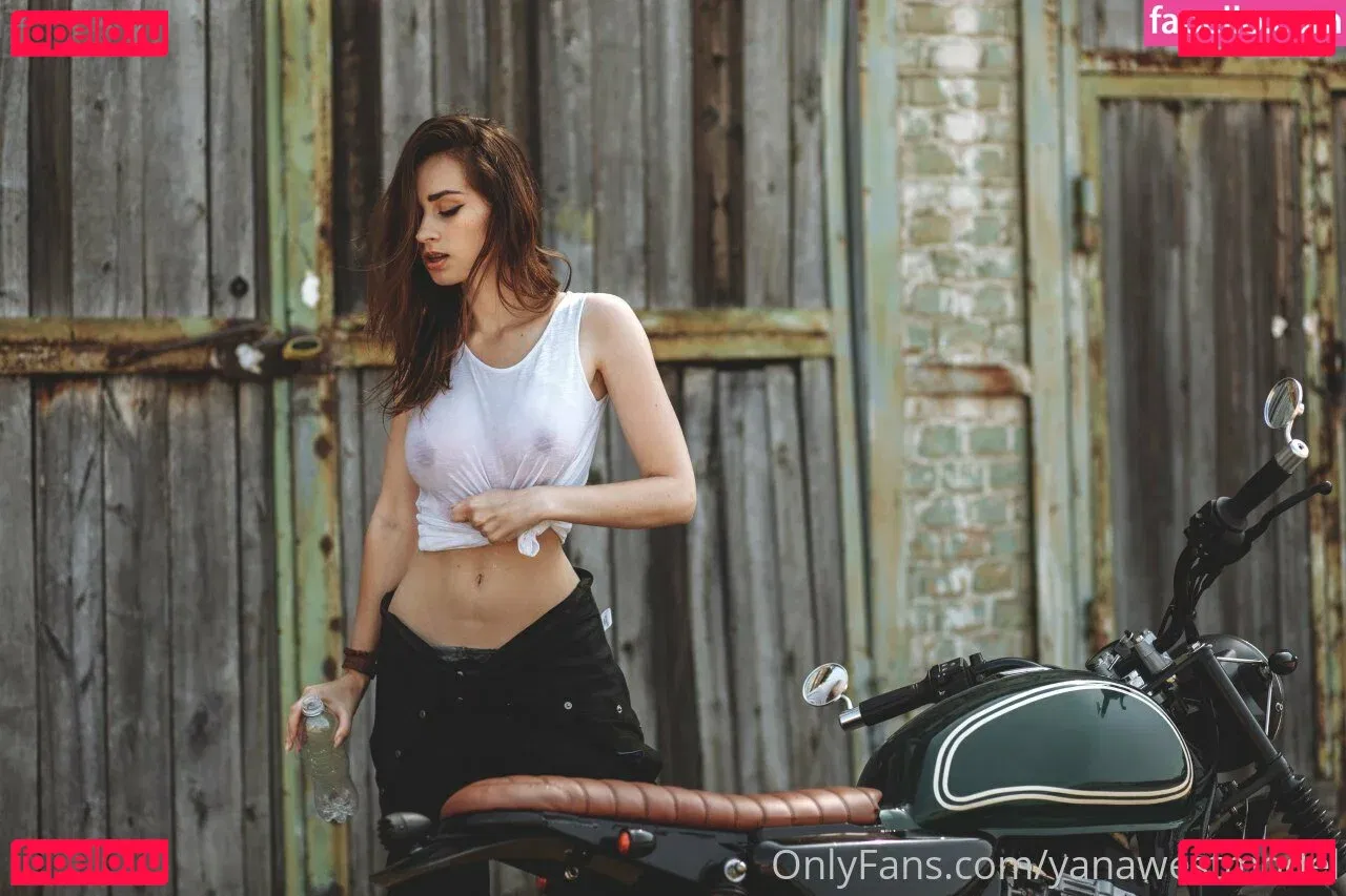 Yana West Onlyfans Photo Gallery 