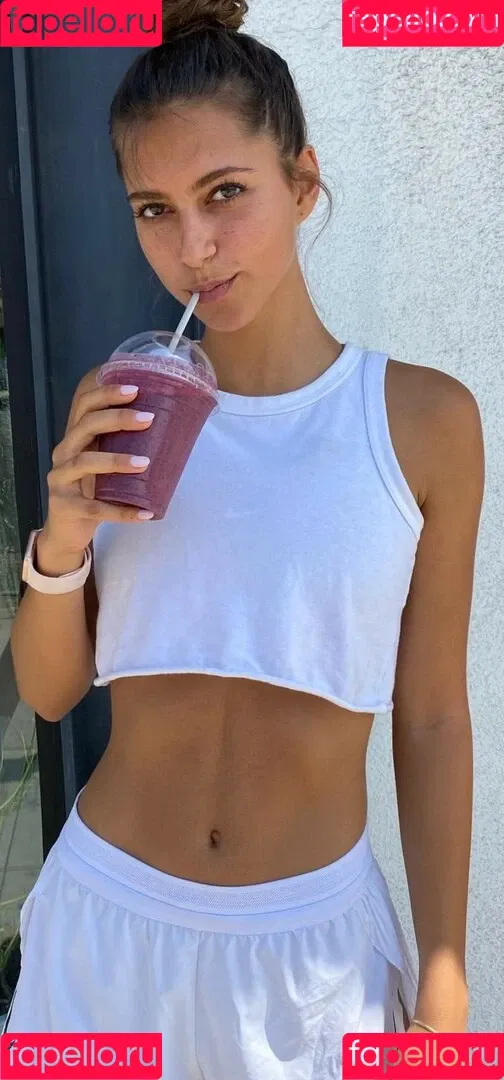Reneé Maudlena Noe Onlyfans Photo Gallery 