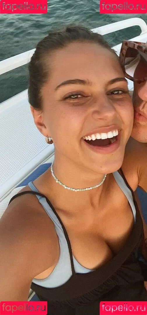 Reneé Maudlena Noe Onlyfans Photo Gallery 