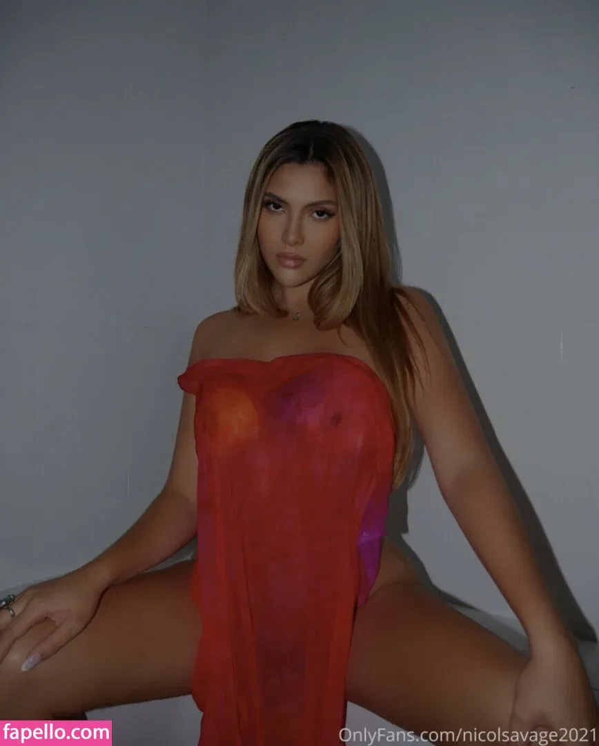 Nicol Savage Onlyfans Photo Gallery 