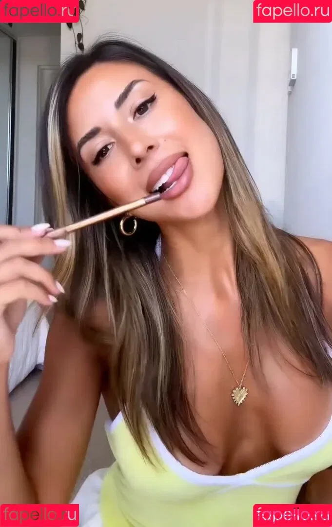 Bernadette Seno Onlyfans Photo Gallery 