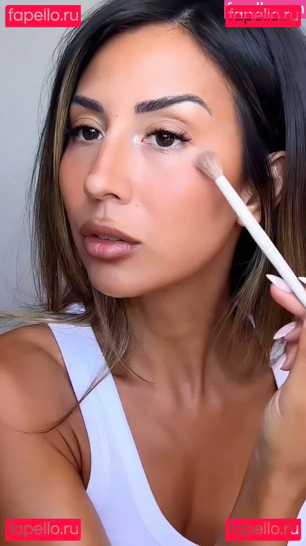 Bernadette Seno Onlyfans Photo Gallery 