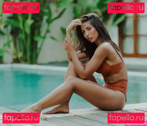 Bernadette Seno Onlyfans Photo Gallery 