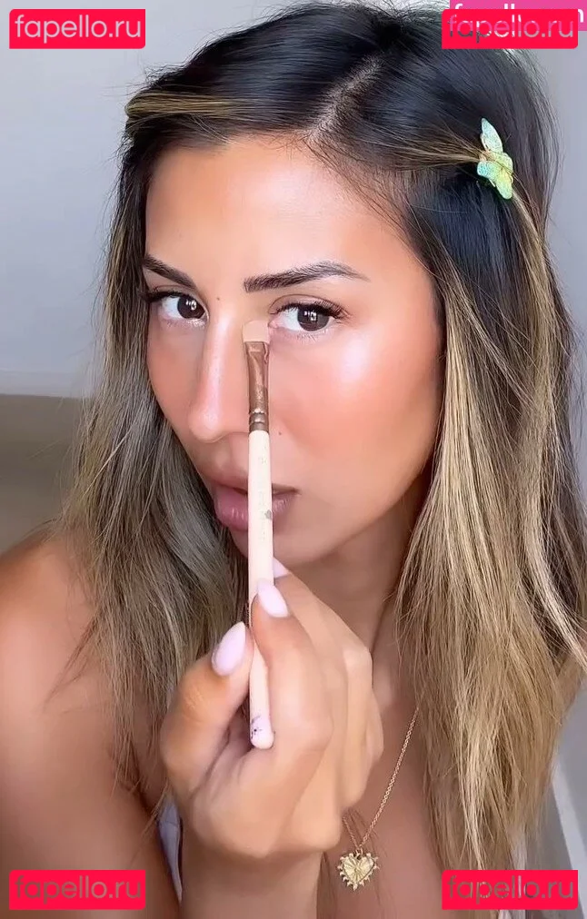 Bernadette Seno Onlyfans Photo Gallery 