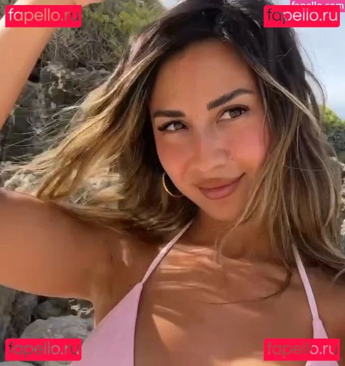 Bernadette Seno Onlyfans Photo Gallery 