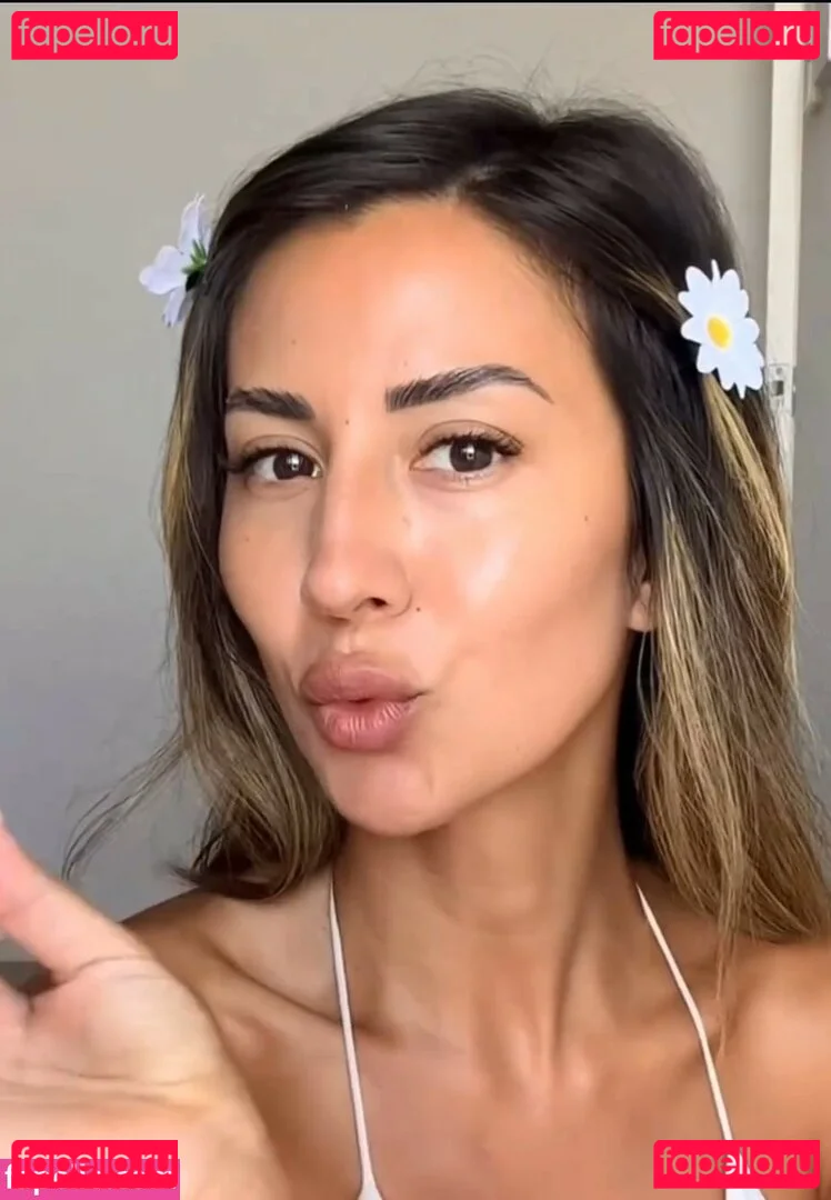 Bernadette Seno Onlyfans Photo Gallery 