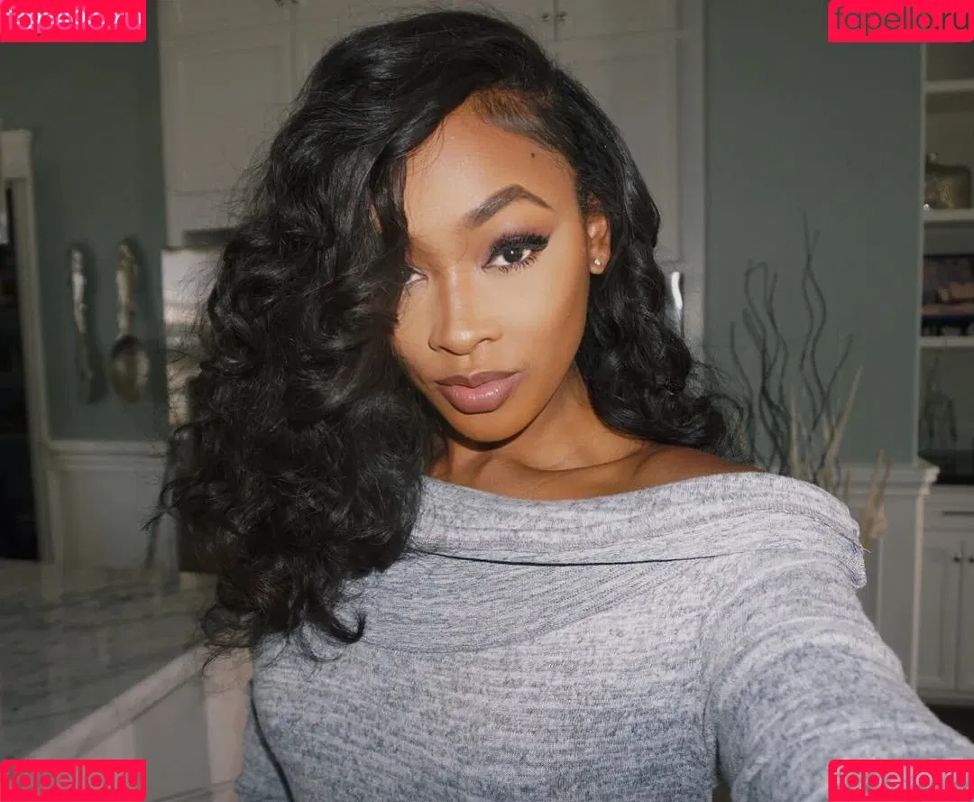 Miracle Watts Onlyfans Photo Gallery 