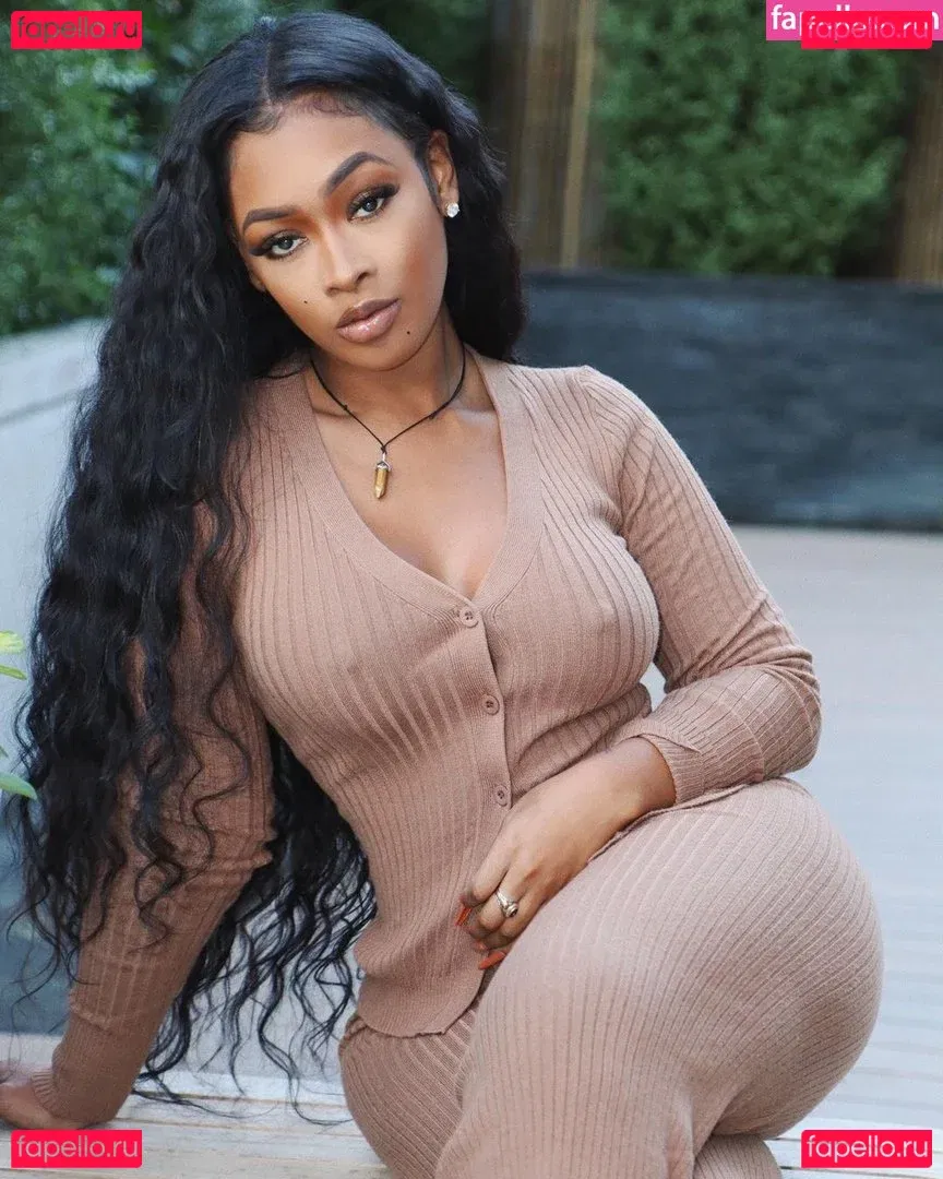 Miracle Watts Onlyfans Photo Gallery 