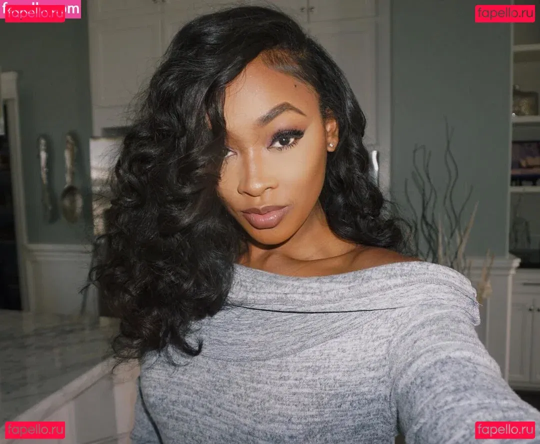 Miracle Watts Onlyfans Photo Gallery 