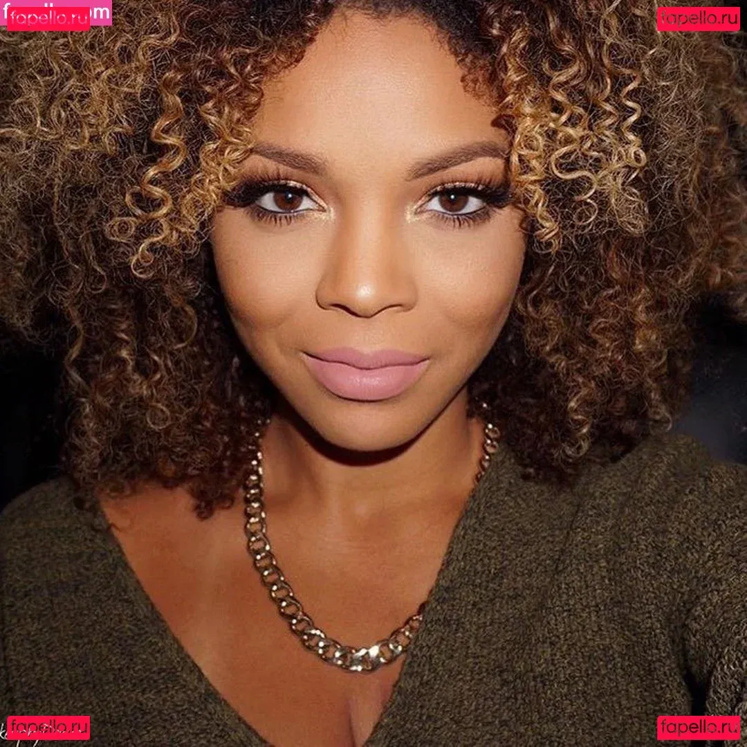 Miracle Watts Onlyfans Photo Gallery 