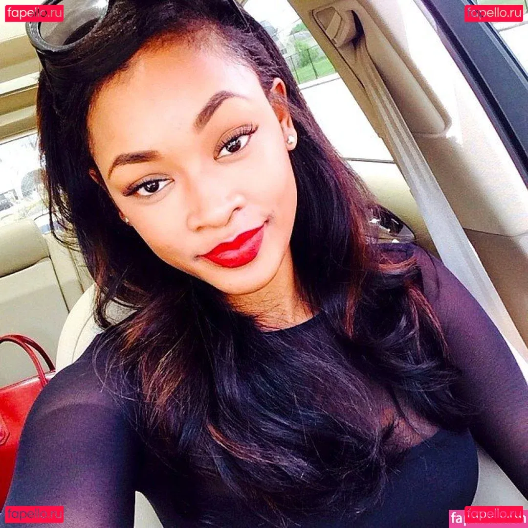 Miracle Watts Onlyfans Photo Gallery 