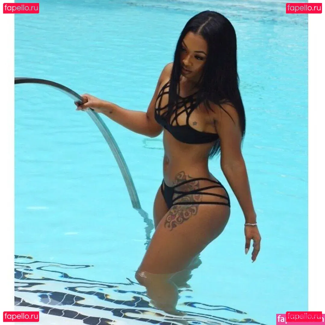 Miracle Watts Onlyfans Photo Gallery 