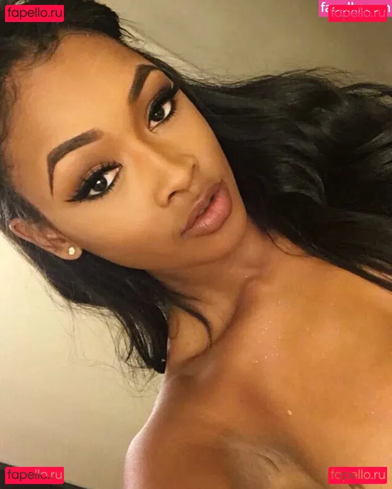Miracle Watts Onlyfans Photo Gallery 