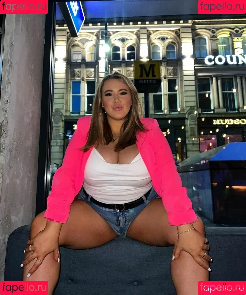 Laura Morgan Onlyfans Photo Gallery 