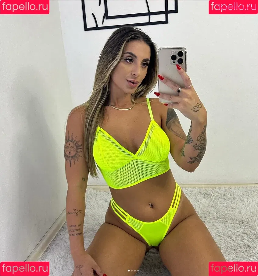 Stefany Goebel Onlyfans Photo Gallery 