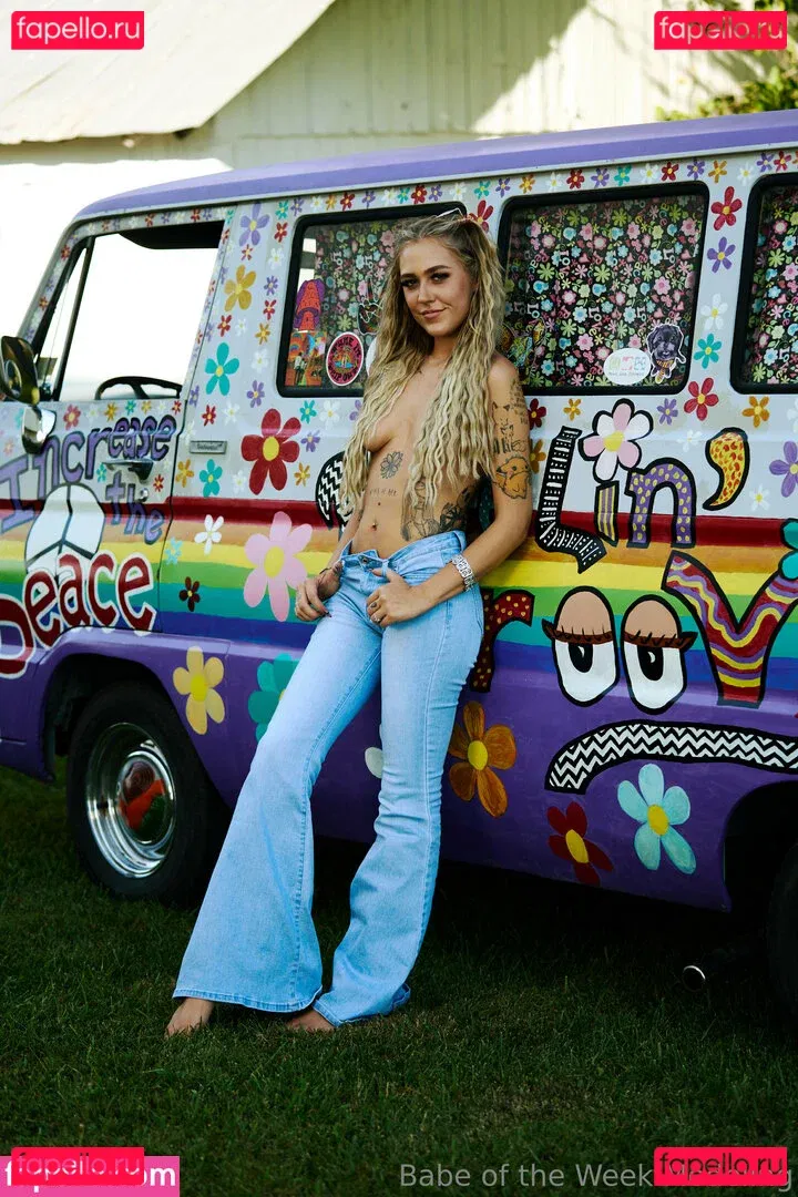 babeoftheweek Onlyfans Photo Gallery 