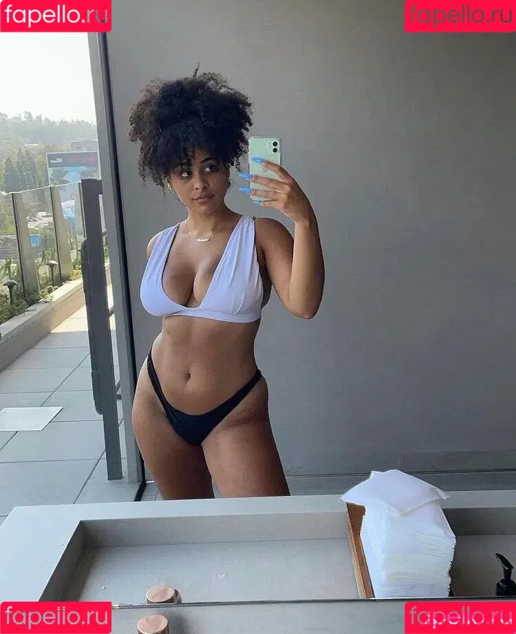 Raina Morris Onlyfans Photo Gallery 