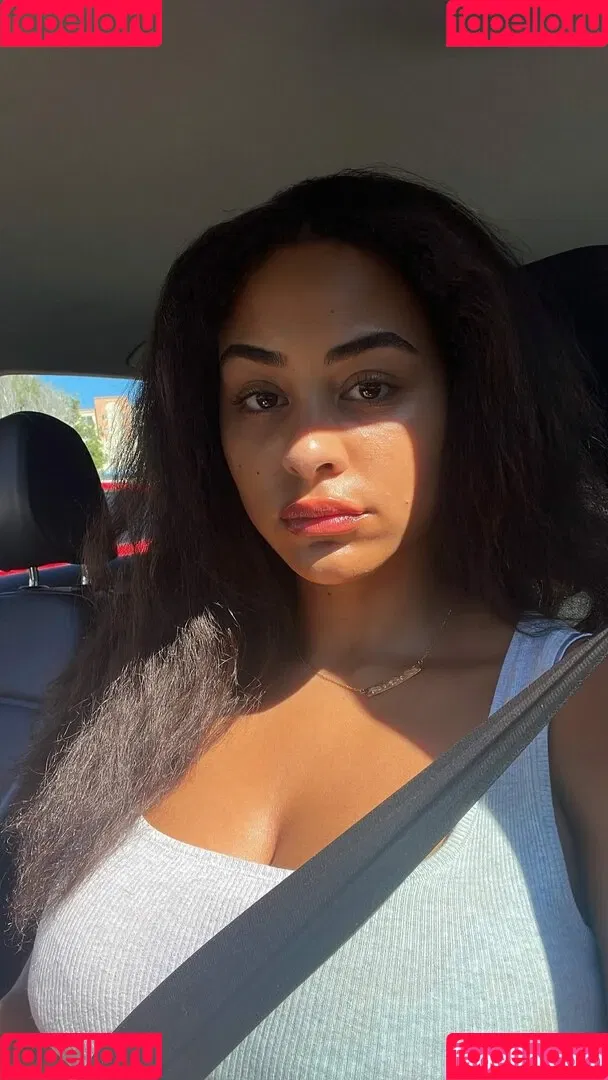 Raina Morris Onlyfans Photo Gallery 