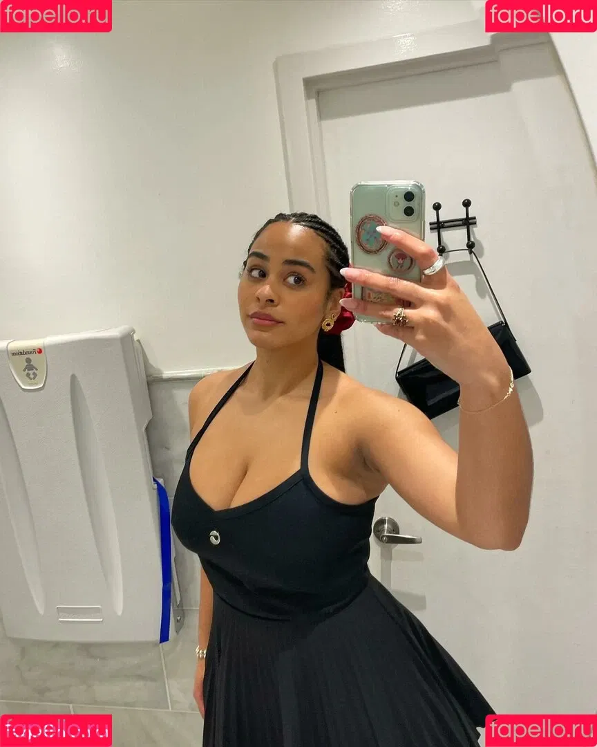 Raina Morris Onlyfans Photo Gallery 