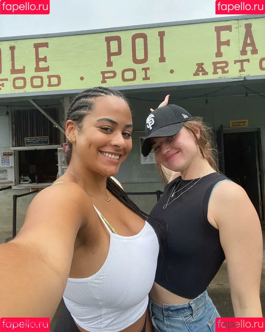 Raina Morris Onlyfans Photo Gallery 
