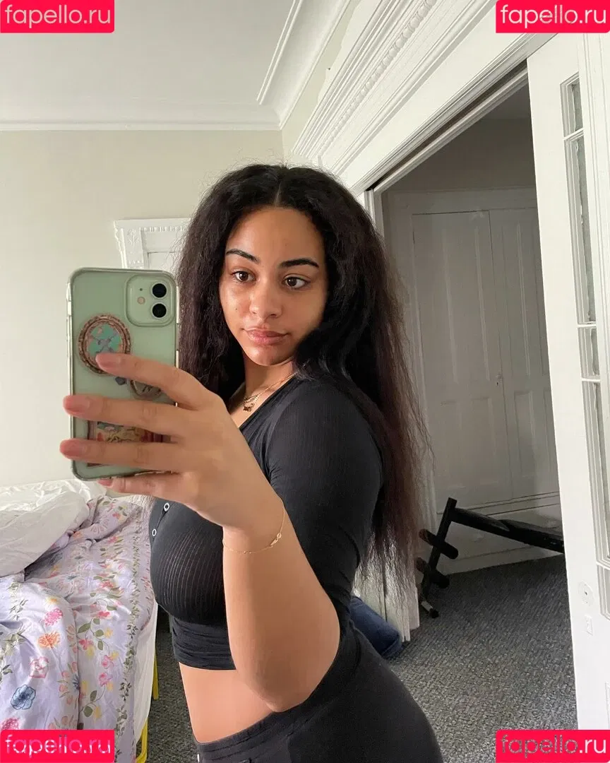 Raina Morris Onlyfans Photo Gallery 