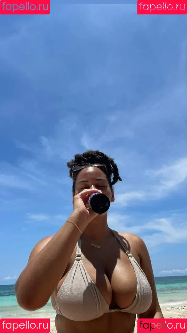 Raina Morris Onlyfans Photo Gallery 