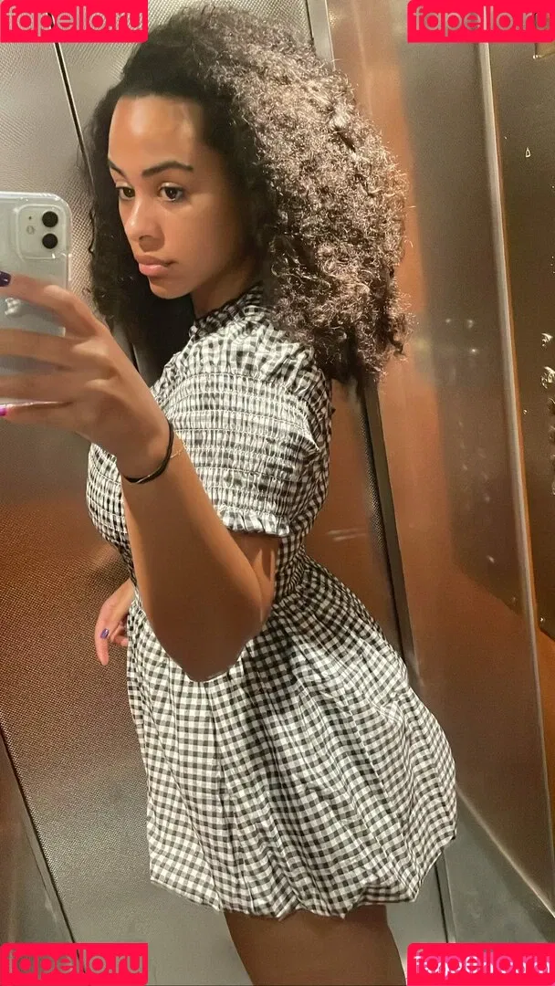 Raina Morris Onlyfans Photo Gallery 