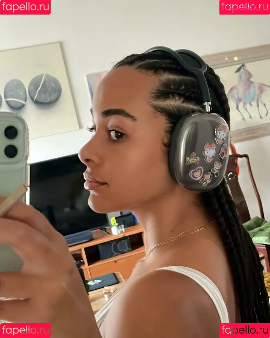 Raina Morris Onlyfans Photo Gallery 