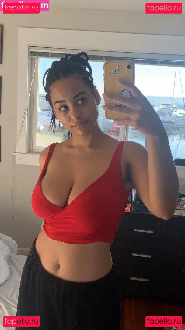 Raina Morris Onlyfans Photo Gallery 