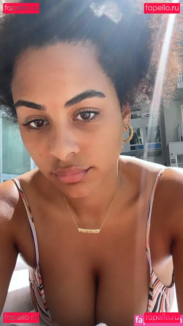 Raina Morris Onlyfans Photo Gallery 