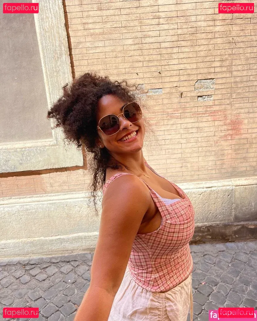 Raina Morris Onlyfans Photo Gallery 