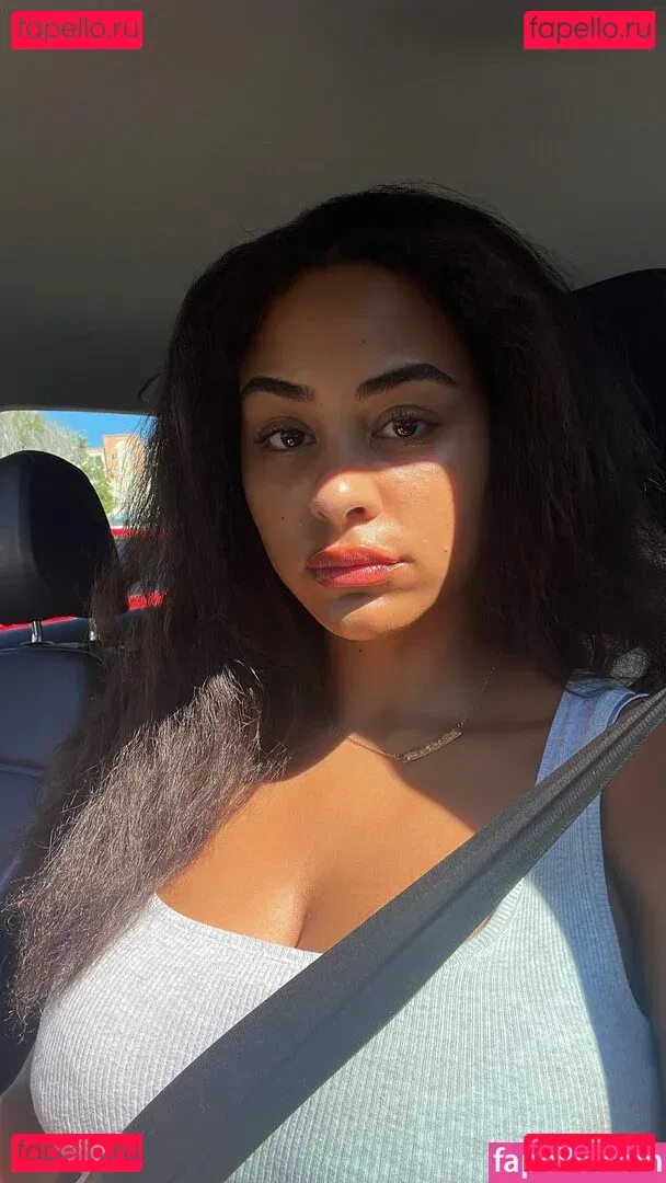 Raina Morris Onlyfans Photo Gallery 