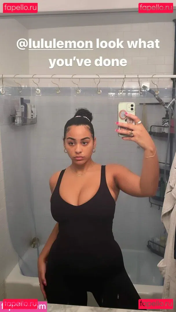 Raina Morris Onlyfans Photo Gallery 