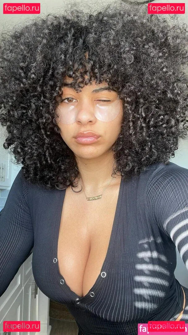 Raina Morris Onlyfans Photo Gallery 