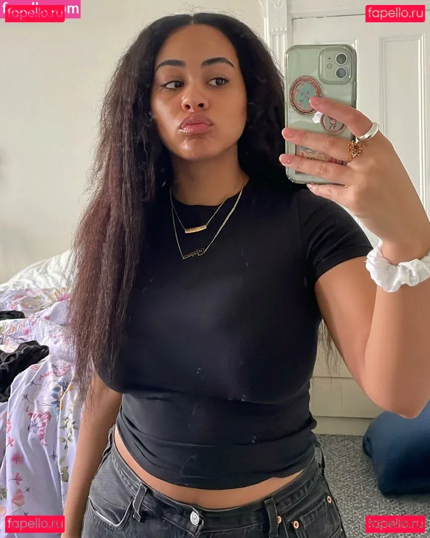 Raina Morris Onlyfans Photo Gallery 