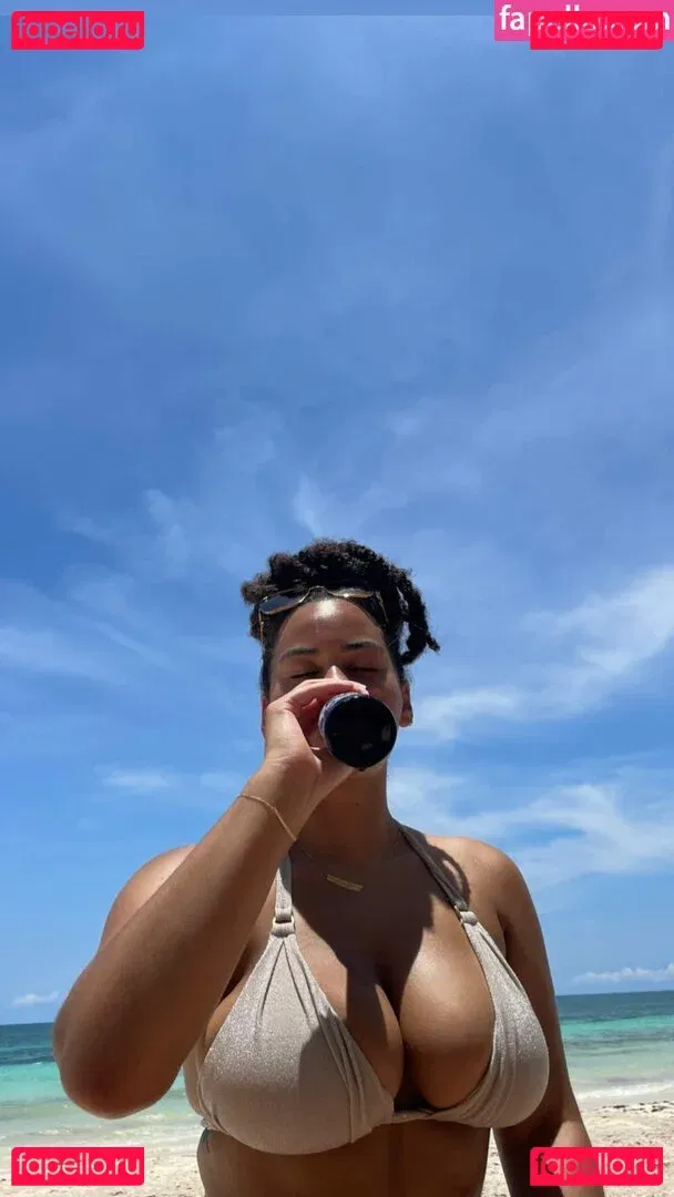 Raina Morris Onlyfans Photo Gallery 