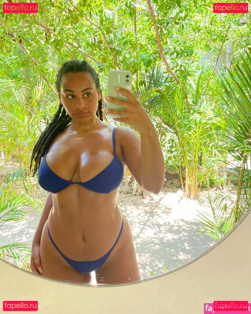 Raina Morris Onlyfans Photo Gallery 