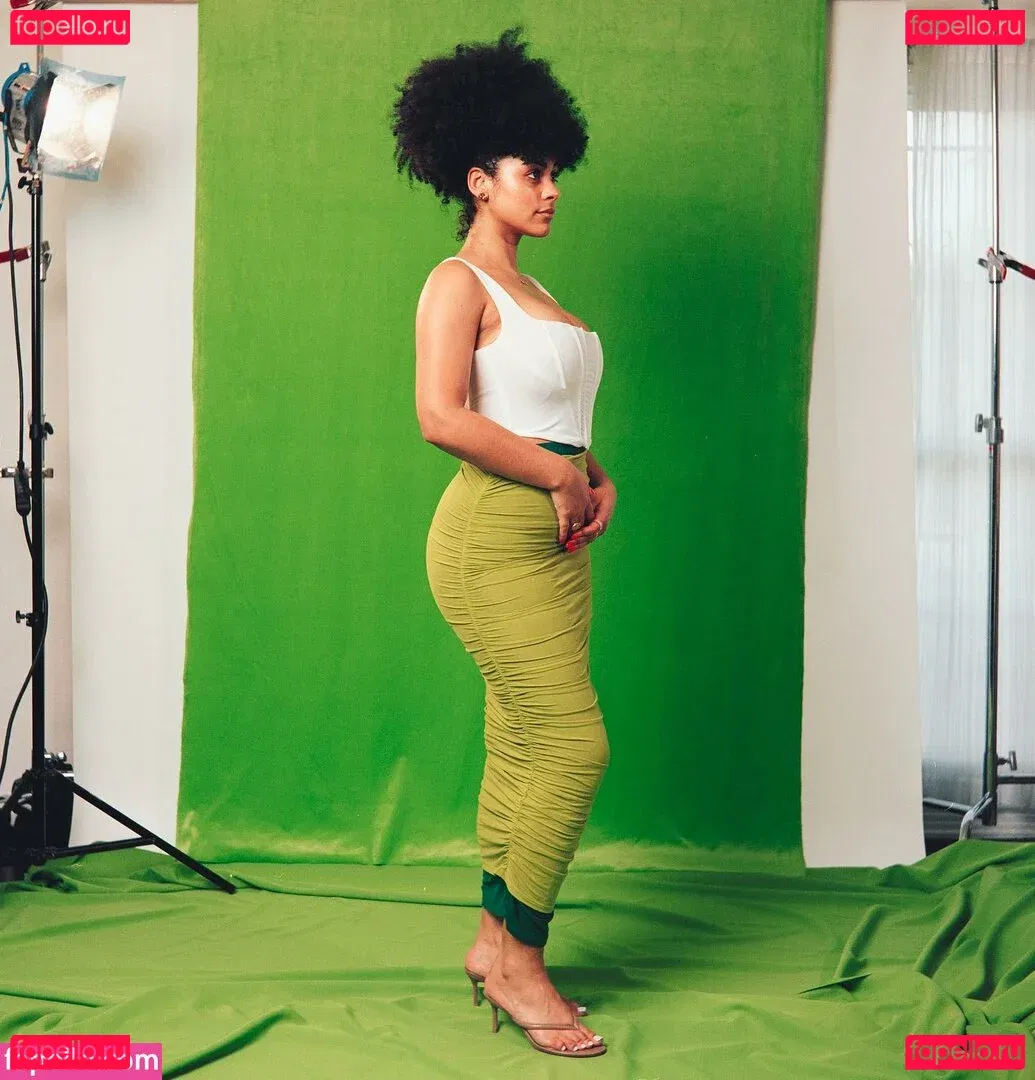 Raina Morris Onlyfans Photo Gallery 