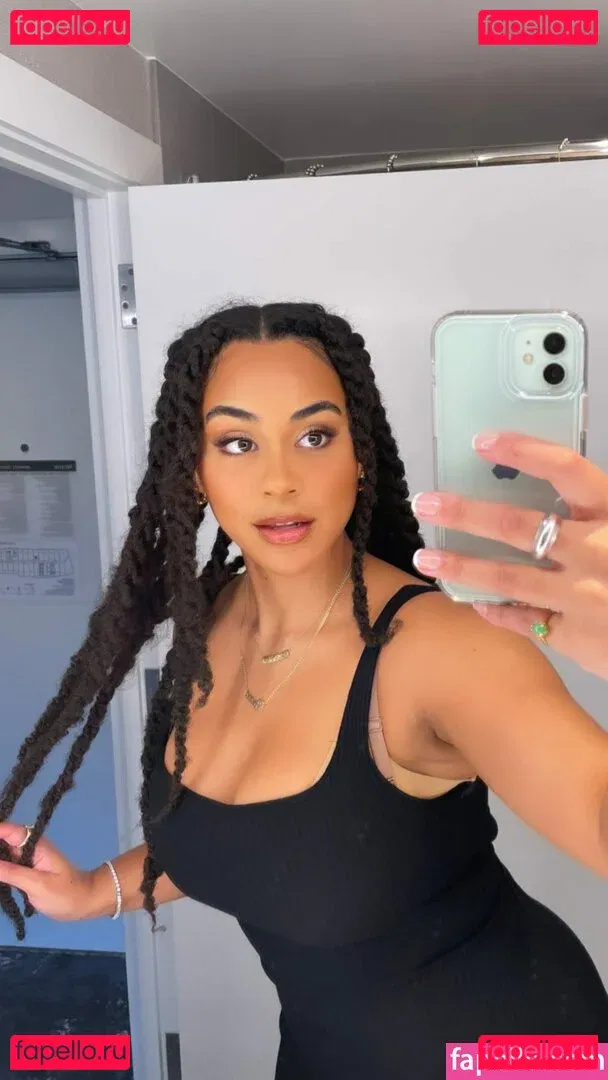 Raina Morris Onlyfans Photo Gallery 