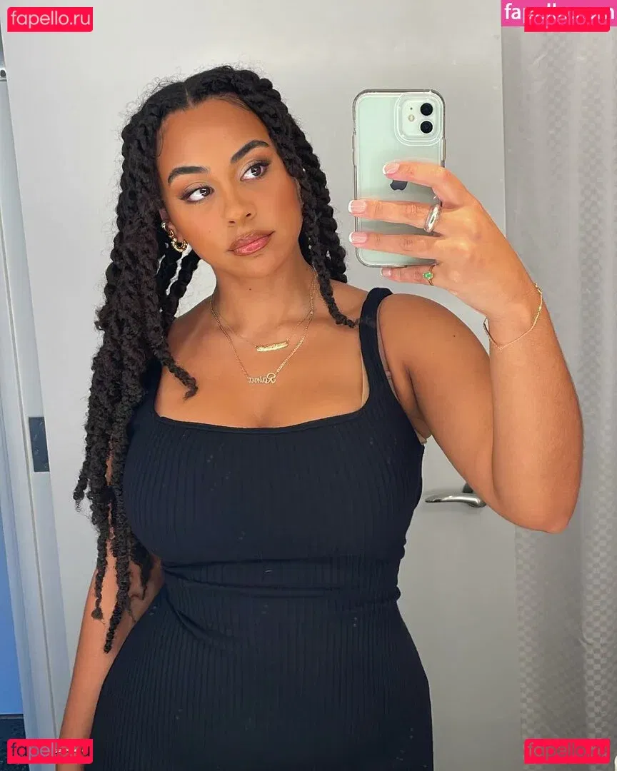 Raina Morris Onlyfans Photo Gallery 