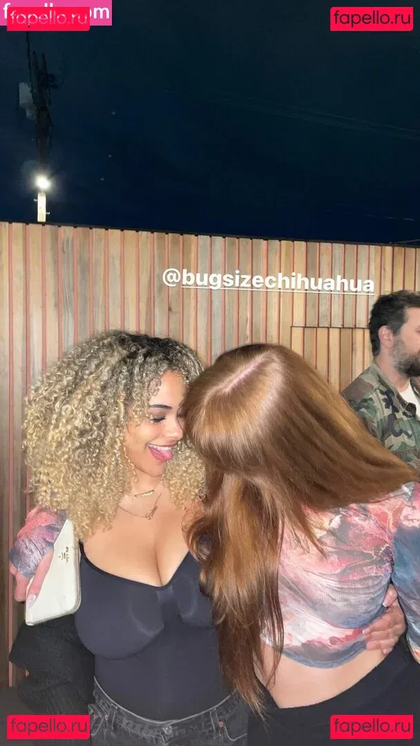 Raina Morris Onlyfans Photo Gallery 