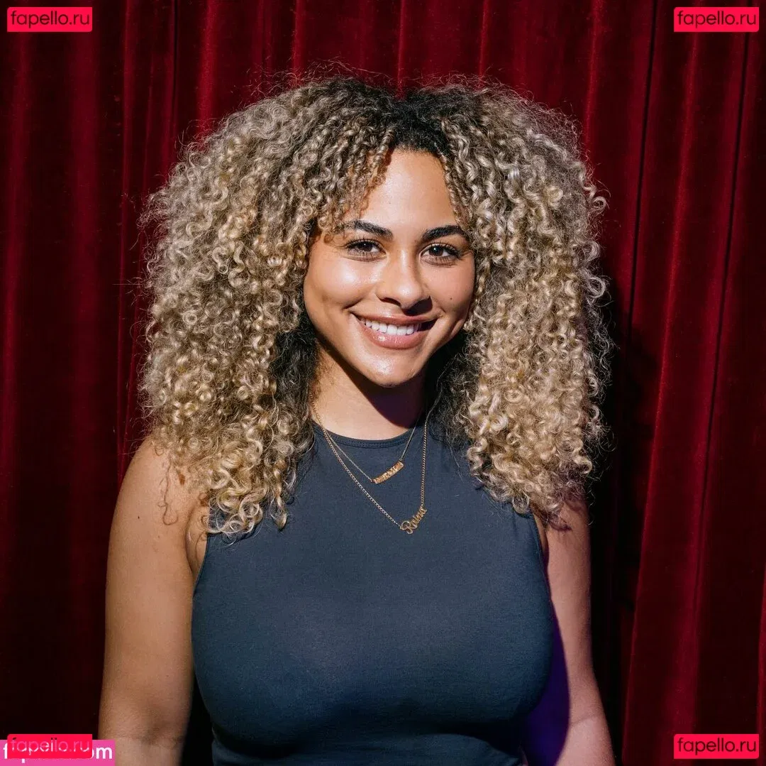 Raina Morris Onlyfans Photo Gallery 