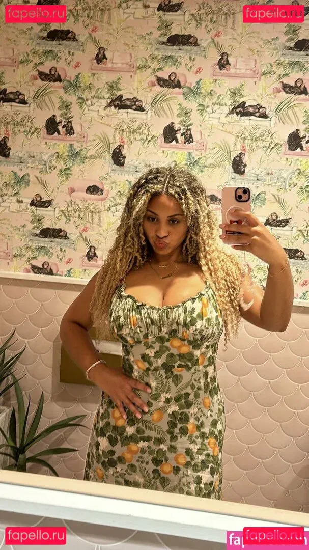 Raina Morris Onlyfans Photo Gallery 