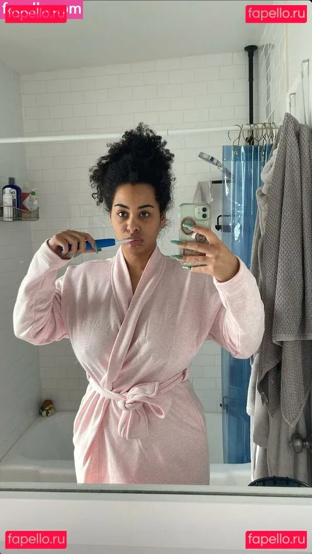 Raina Morris Onlyfans Photo Gallery 