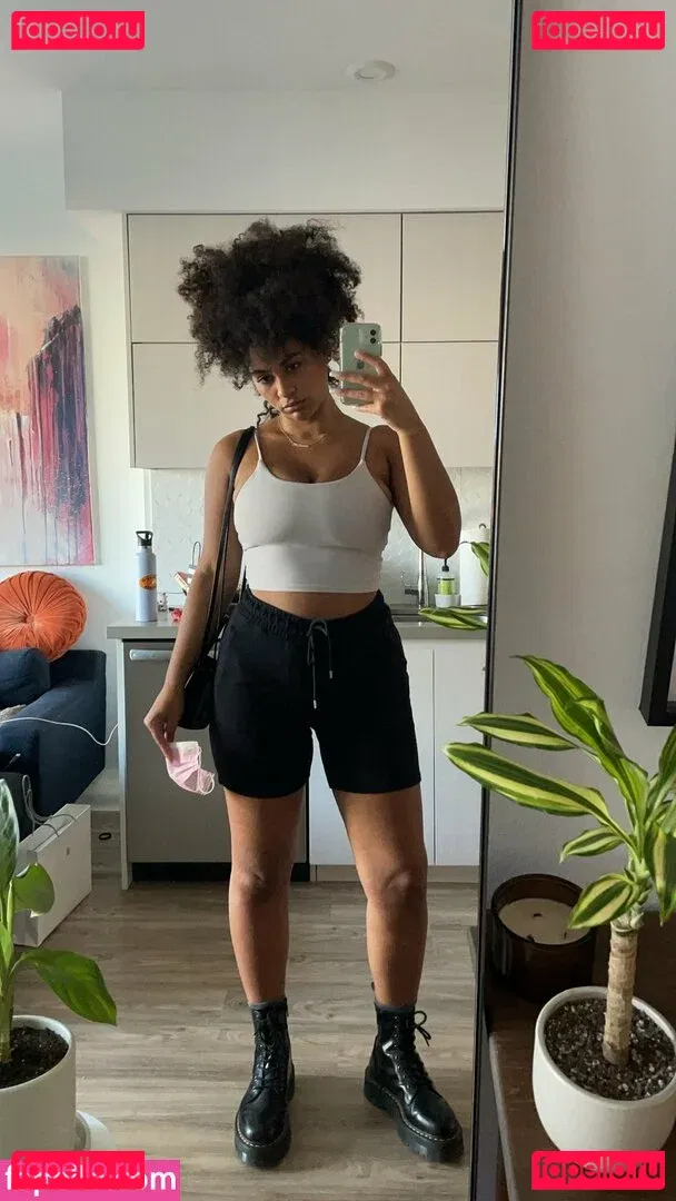 Raina Morris Onlyfans Photo Gallery 