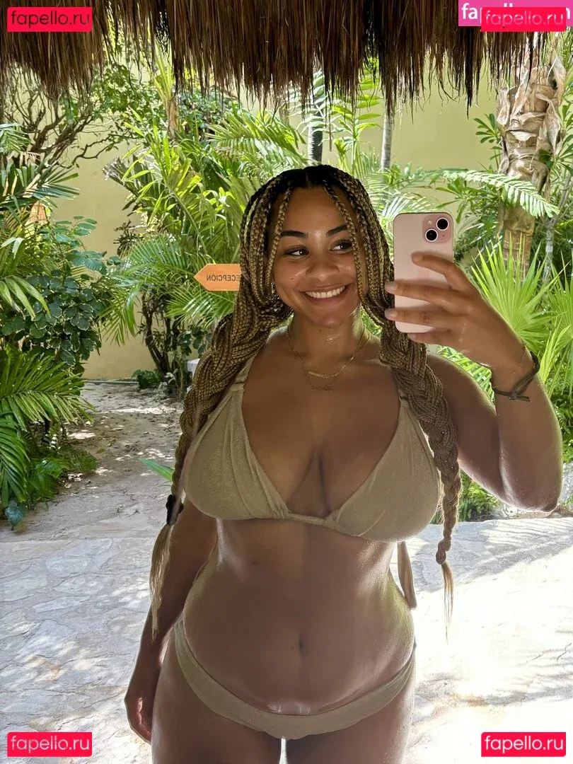 Raina Morris Onlyfans Photo Gallery 