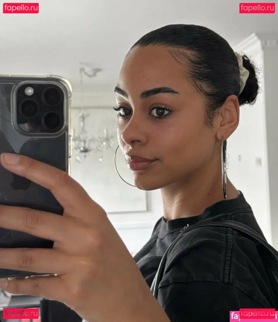 Raina Morris Onlyfans Photo Gallery 