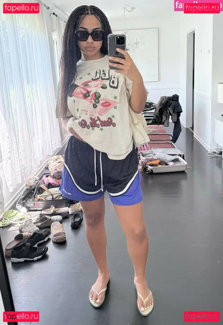 Raina Morris Onlyfans Photo Gallery 